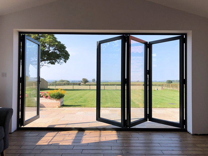 Folding doors4