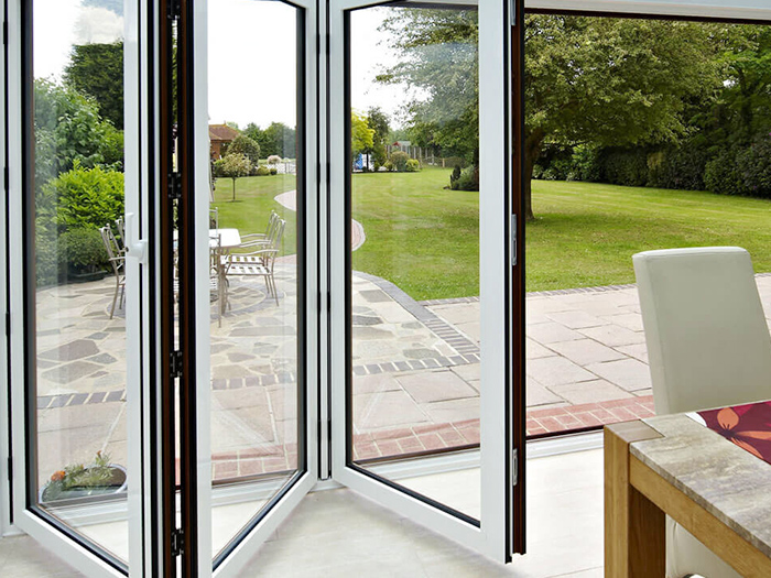 Folding doors5