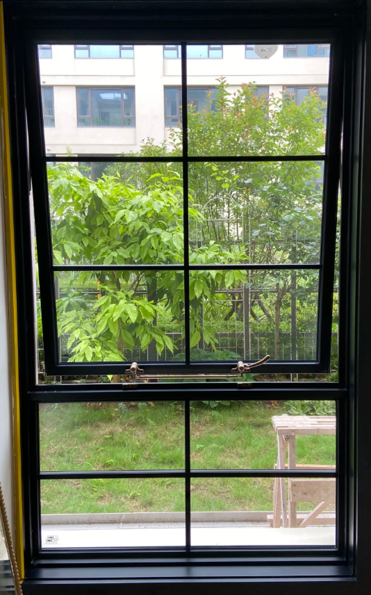 Do You Know about The Hanging Window? 